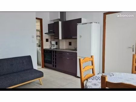 t2 rdc meublé proche hopital