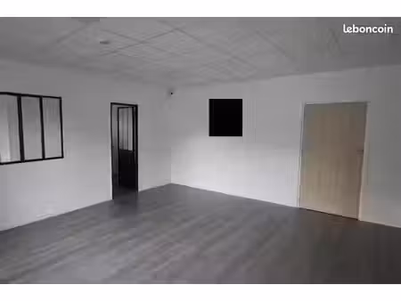bureau de 60m² : za de pornichet