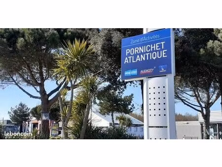 local bureaux 60 m²