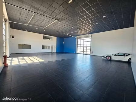 local 959 m² bouguenais