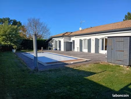 maison de 190 m2 avec piscine