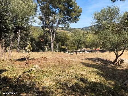 terrain 871m² la cadière d'azur