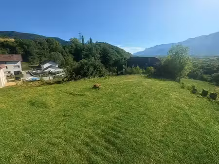 terrain 620 m² les mollettes