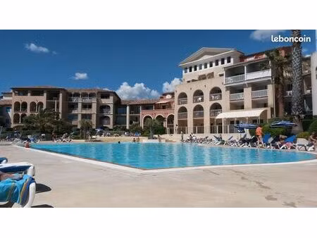 t3 calme climatisé 50m de la plage parking