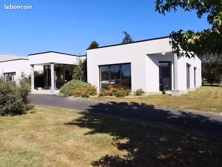bureaux 545 m²