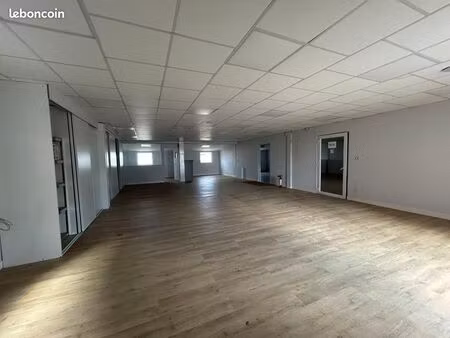 local bureaux 385 m²
