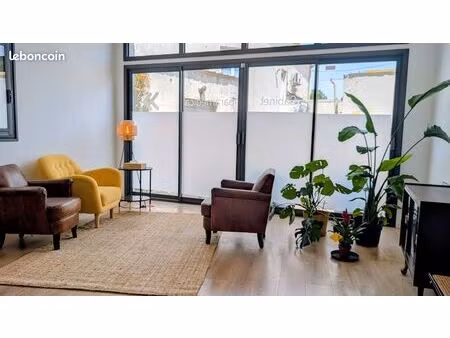 sous-location cabinet / bureau lumineux 25m² - rezé (8 au 30 août)