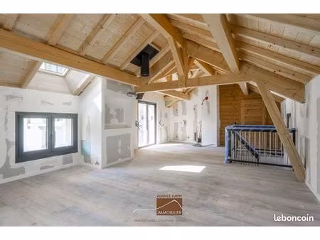 duplex 4 pièces 92 m²