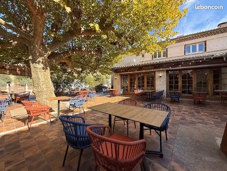 immeuble de 716m² avec 348m² de local loué
