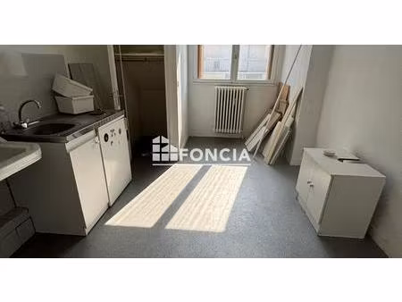 studette 13m2 rue marceau deshoulières