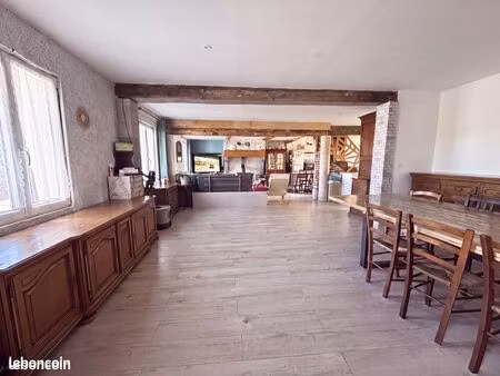 maison climatisée et terrain