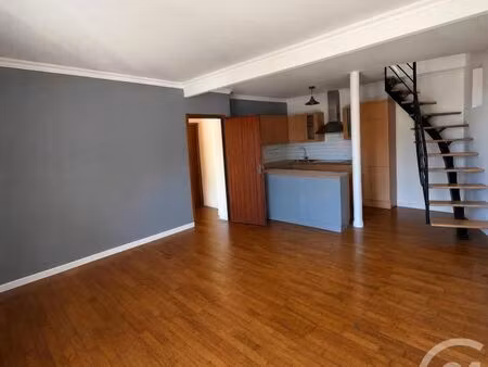 appartement 3 pièces 55 m²