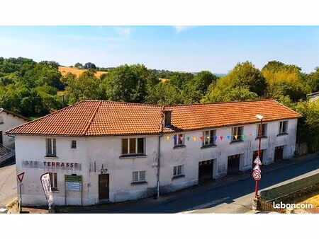 immeuble 13 pièces 200 m²