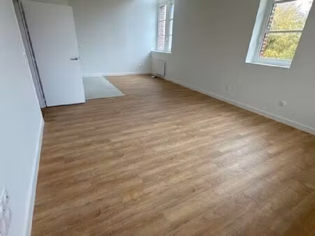appartement 3 pièces 77 m²