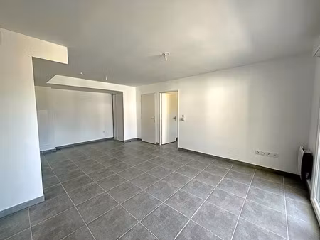 location meublée appartement 2 pièces 42.32 m² à saint-rémy-de-provence (13210)  920 €