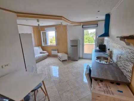 studio meublé 27m² avec balcon – équipements neufs  prêt à vivre