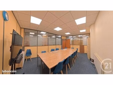 bureaux 250 m²