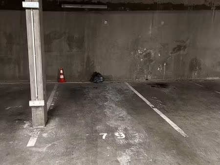 parking securisée pour auto ou moto. secteur begles - villenave d'ornon