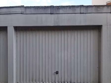 box fermé 15m2 bordeaux st louis