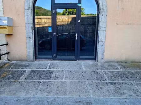 location locaux professionnels 115 m² à anduze (30140)  1 004 €