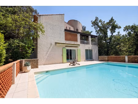 grande maison de famille avec 5 appartements indépendants -