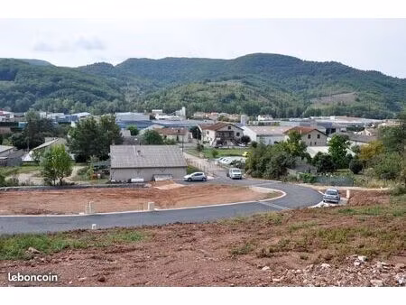 terrain à bâtir de 760 m² à saint-affrique