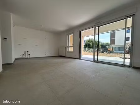 appartement 3 pièces 61m²