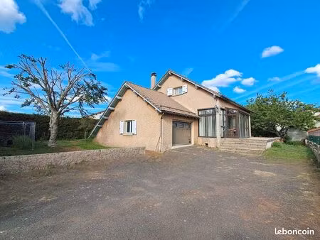 maison familiale 210 m² – 5 chambres – véranda – terrain 890 m² – coucouron (07470)