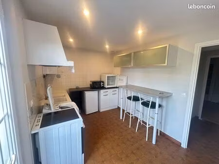 à louer – appartement meublé 27 m² – uniquement pour étudiante