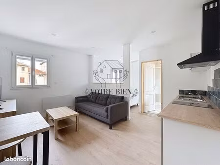 studio 1 pièce 24 m²