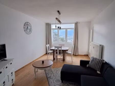 appartement t2 rénové 62m²