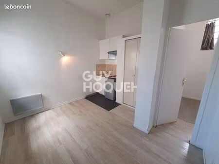 studio 1 pièce 18 m²