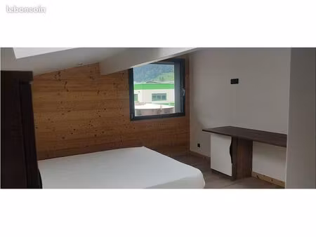 appartement 4 pièces 9 m²