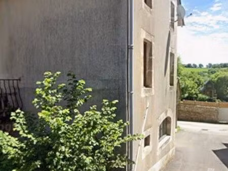 maison sur 3 niveaux