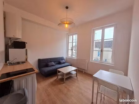 studio lumineux rénové ancy-le-franc