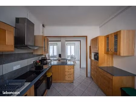 loue  appartement meublé