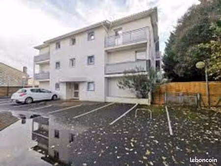 appartement 3 pièces 81 m²