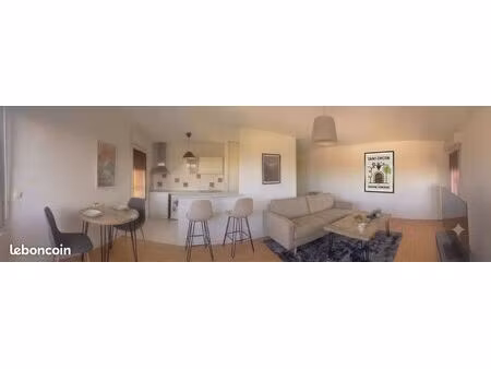 grande t2 meublé de 53 m2 dans residence de standing ascenseur balcon parking