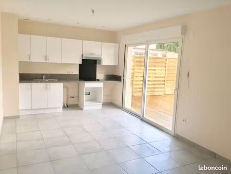 maison t3 de 50 m² à bruges - quartier le tasta