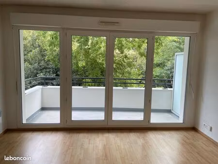 tb appartement t3  proche centre et tram