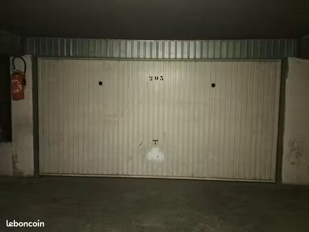 a vendre box a rosny sous bois