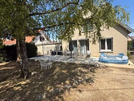 ? maison familiale – romilly-sur-seine (quartier champ chardon)
