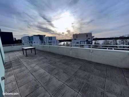 superbe t5 avec 2 terrasses à ginko