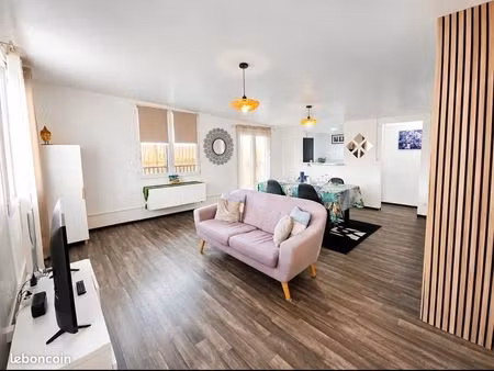 t3 location meublé 63 m2 de terrasse