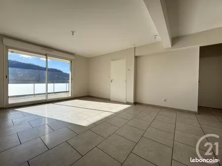 appartement 2 pièces 51 m²