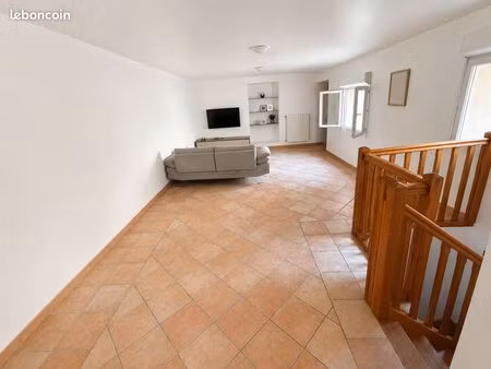 appartement t4 - 98 m2 - centre villemoustaussou (5mn de carcassonne)