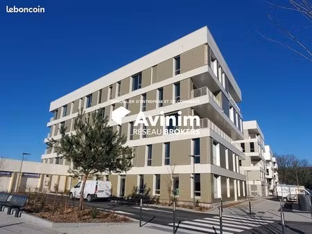 bureaux 100 m² annecy