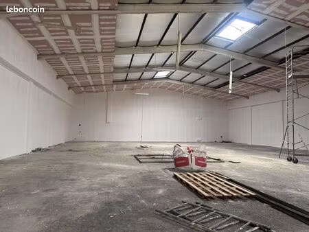 location pro | local industriel / bâtiment | 756 m² | baie-mahault