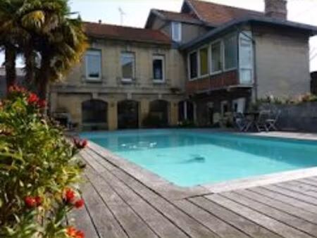 maison pierre 12pieces a louer