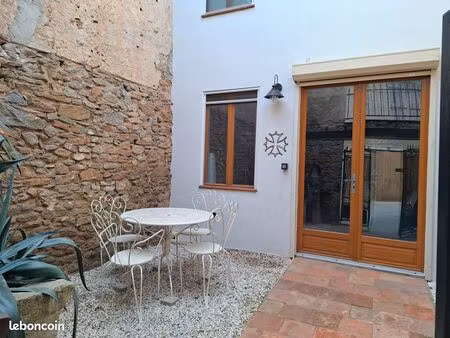 maison de village climatisée meublée